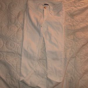 American Eagle White Jeans
